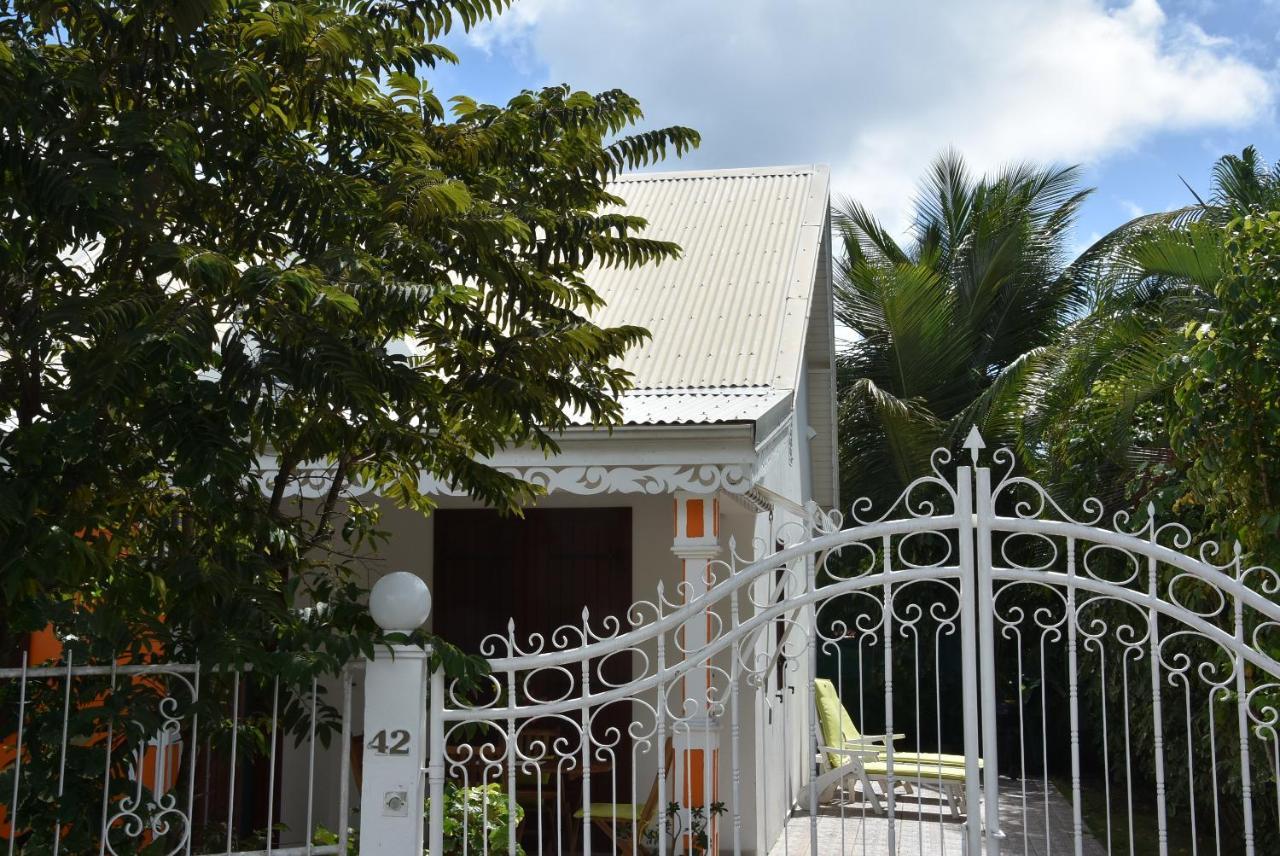 Maison Rose Cayenne Saint-Francois (Grande-Terre) Luaran gambar