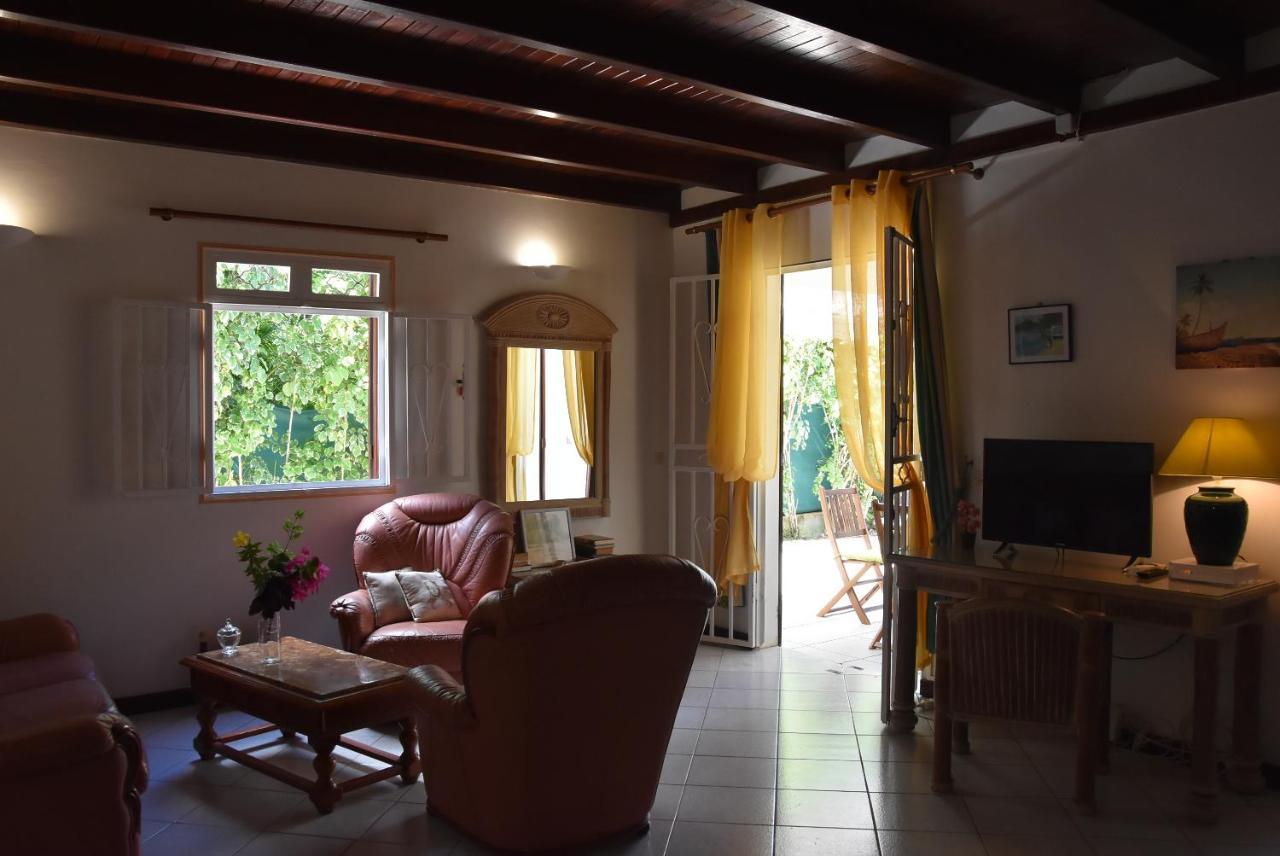 Maison Rose Cayenne Saint-Francois (Grande-Terre) Luaran gambar